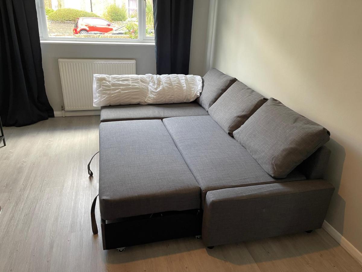 Entire Lovely 2 Bedroom With Private Garden & Free Street Parking Apartament